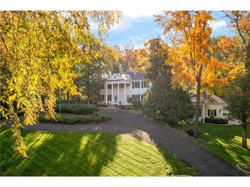 6321 Interlachen Boulevard, Edina, MN 55436