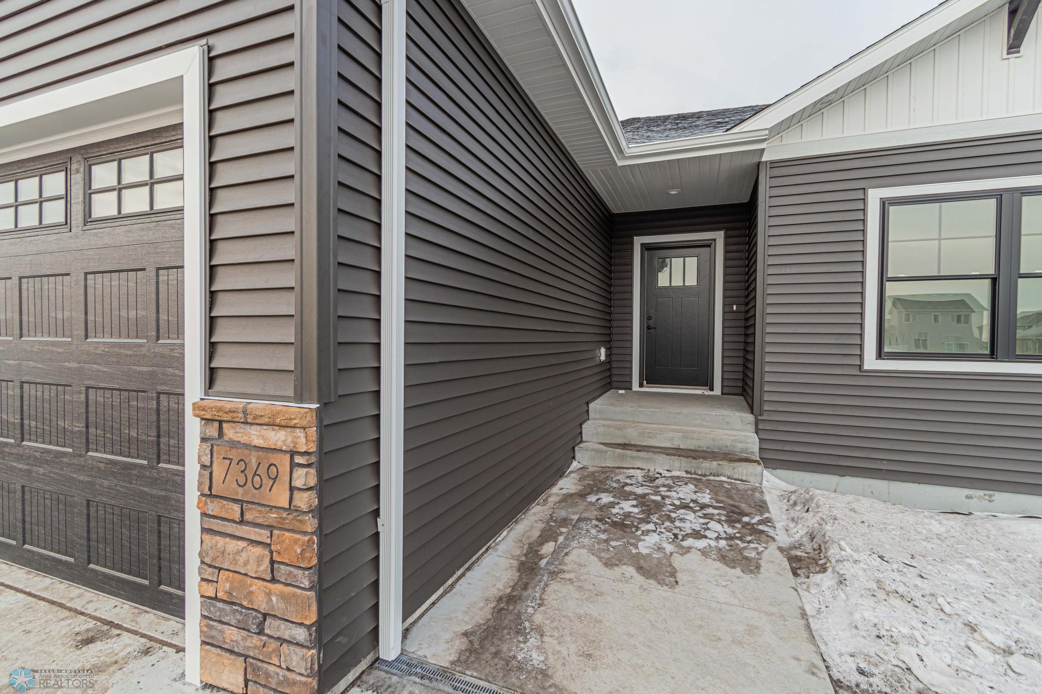 7369 29th St S-2.jpg