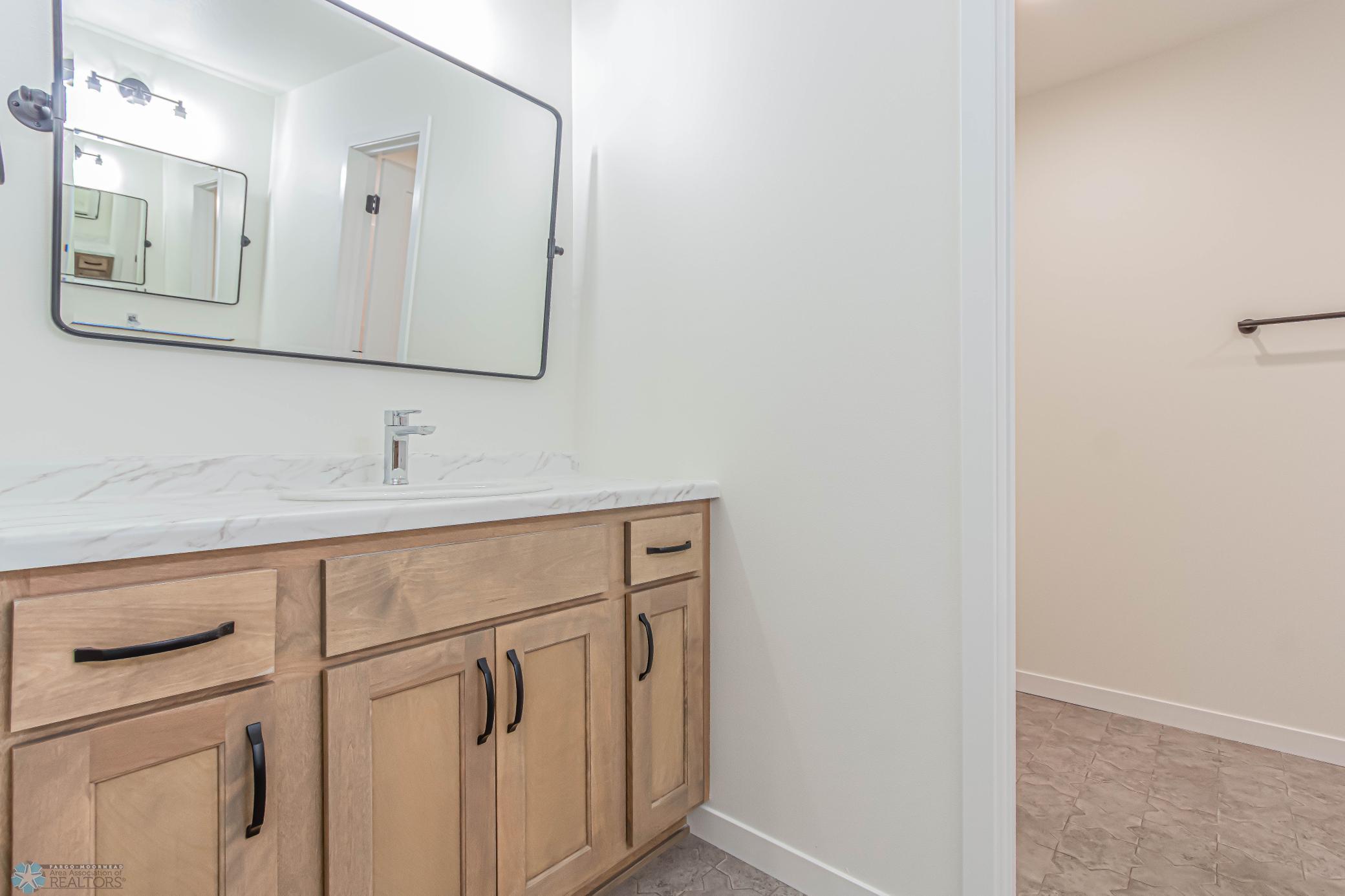 7369 29th St S, Fargo, ND-40.jpg