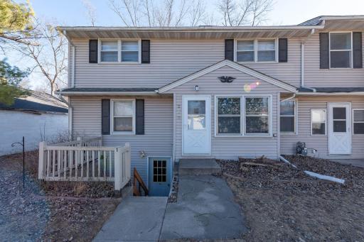 210 Hawley Street S, Mankato, MN 56001
