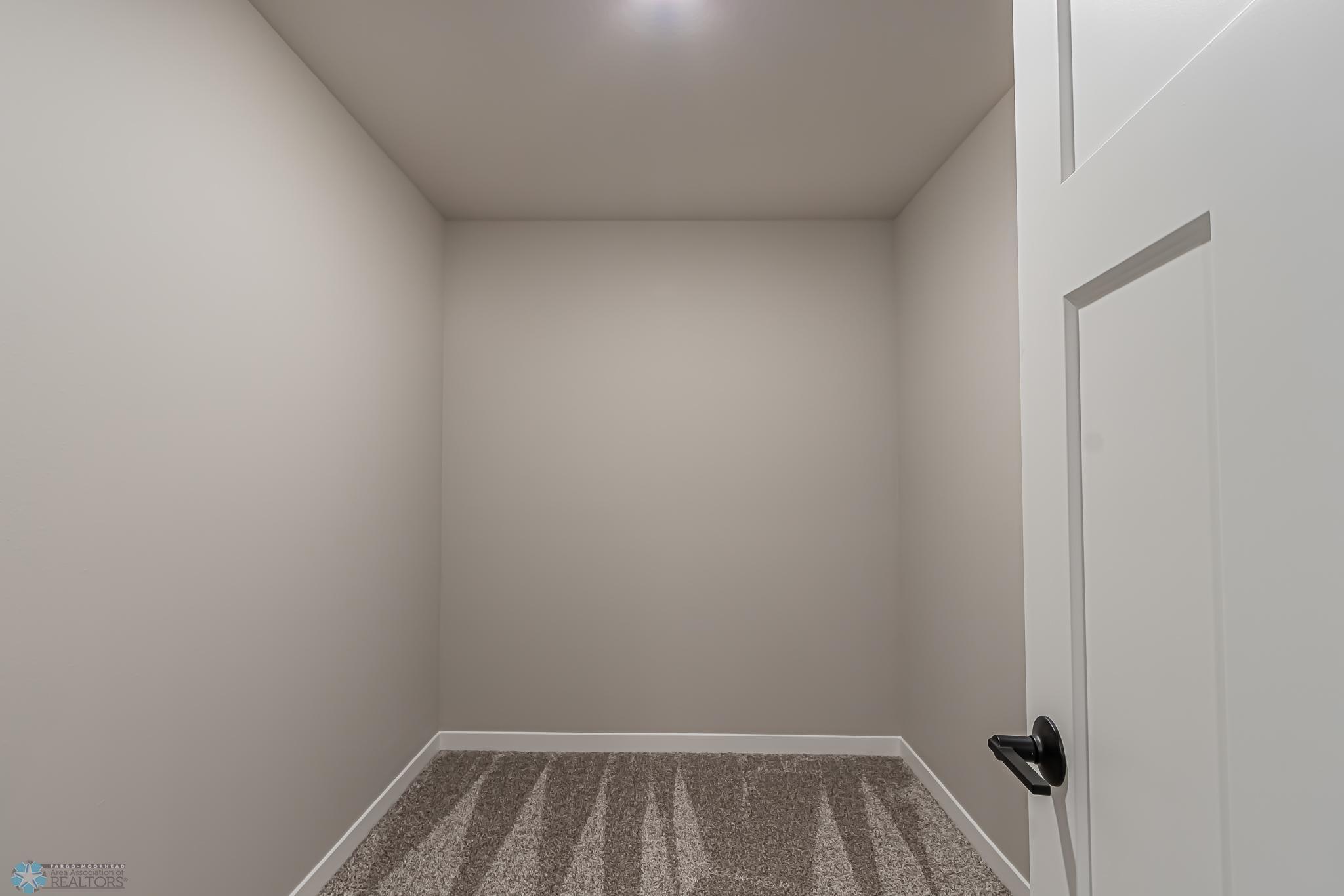 5873 Ellis Drive W, West Fargo, ND 58103-36.jpg