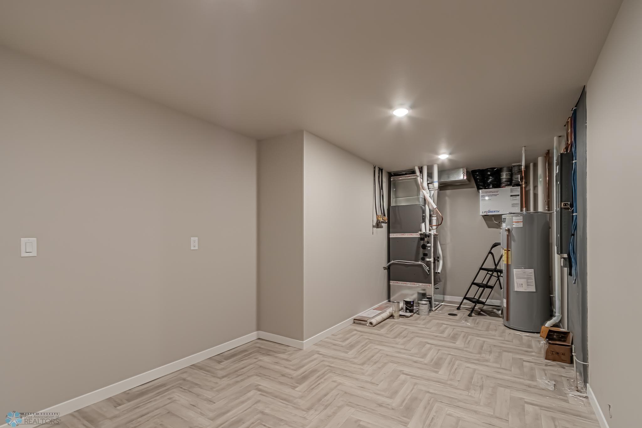 5873 Ellis Drive W, West Fargo, ND 58103-42.jpg