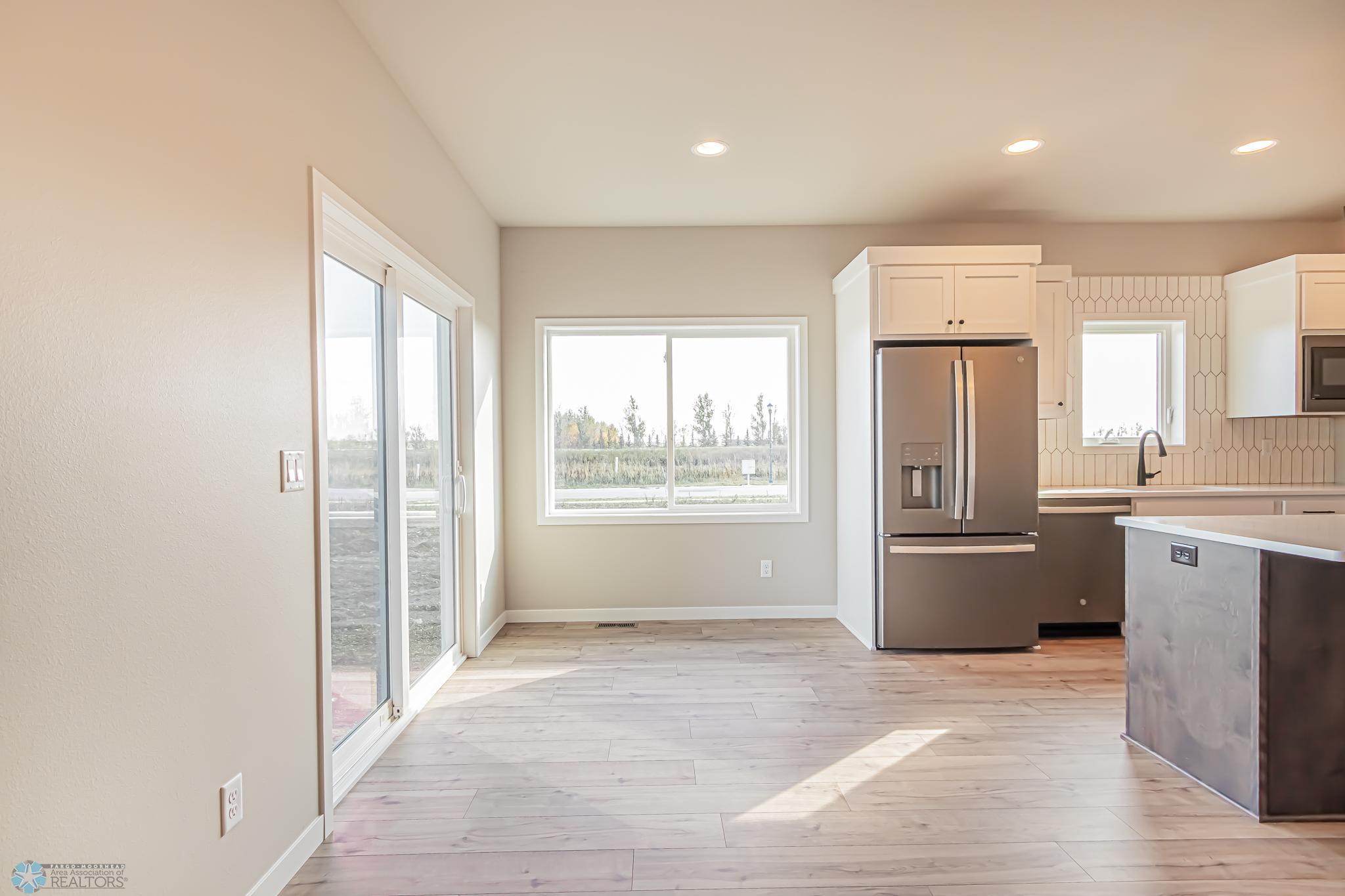 5873 Ellis Drive W, West Fargo, ND 58103-17.jpg