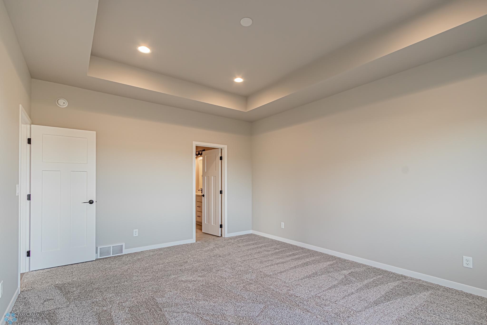 5873 Ellis Drive W, West Fargo, ND 58103-23.jpg