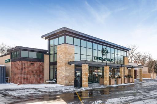 Nearby amenities make for convenient and easy living.