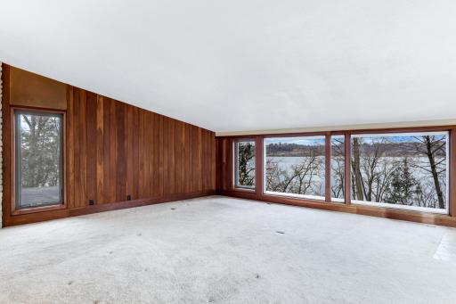 569 Quixote Avenue N, Lakeland, MN 55043