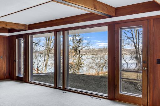569 Quixote Avenue N, Lakeland, MN 55043