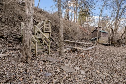 569 Quixote Avenue N, Lakeland, MN 55043