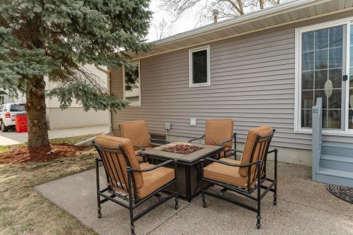 1951 42nd Street NW, Rochester, MN 55901
