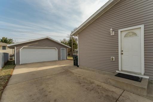 1951 42nd Street NW, Rochester, MN 55901