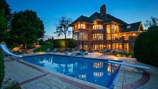 18313 Nicklaus Way, Eden Prairie, MN 55347