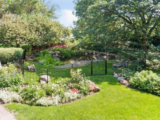 ....including stunning gardens!