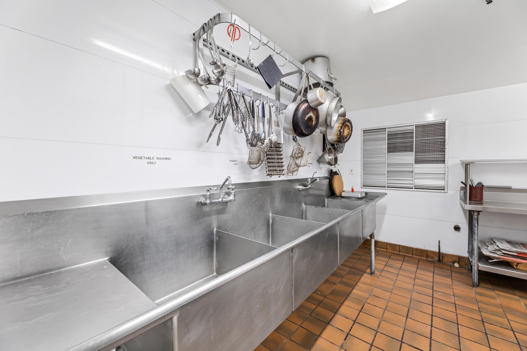 401 Rolling View Dr (22).jpg