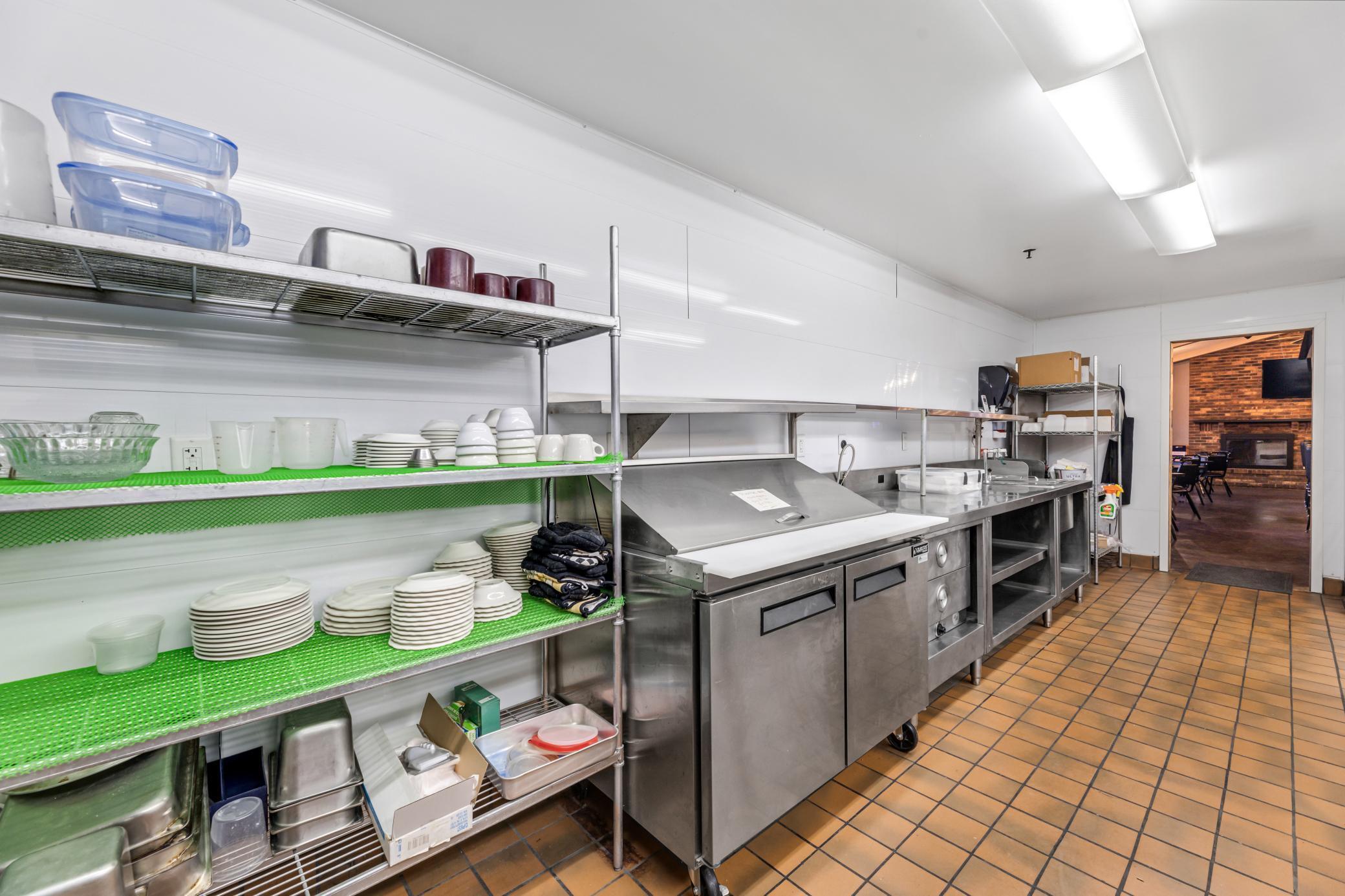 401 Rolling View Dr (21).jpg