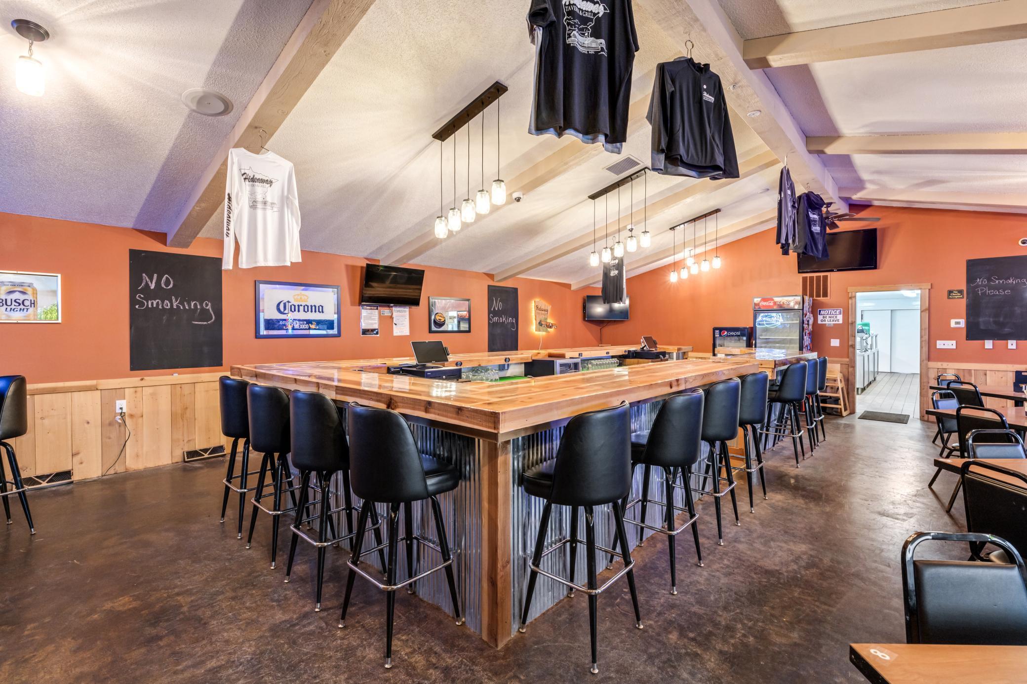 401 Rolling View Dr (9).jpg