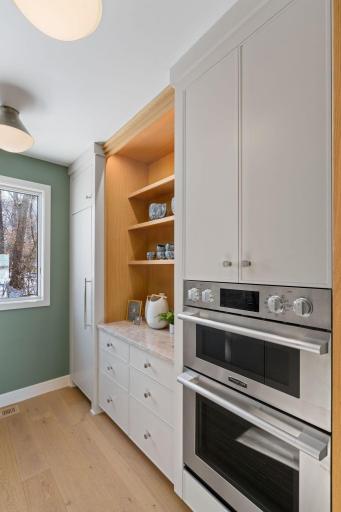 3359 Crystal Bay Road, Wayzata, MN 55391