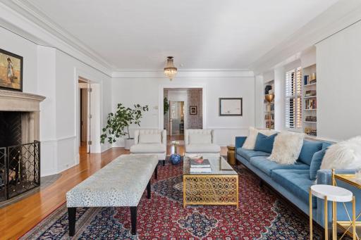 1700 Dupont Avenue S, Minneapolis, MN 55403