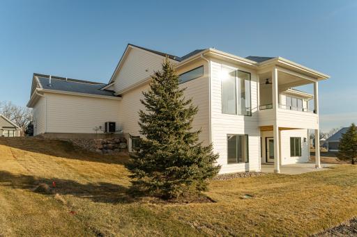 2656 Bentley Drive SW, Rochester, MN 55902