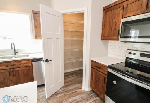 1392 Prairie Lane, Wahpeton, ND 58075