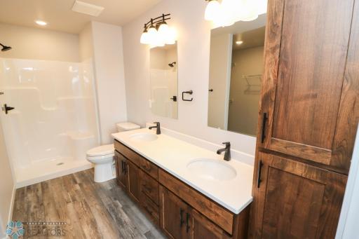 1392 Prairie Lane, Wahpeton, ND 58075