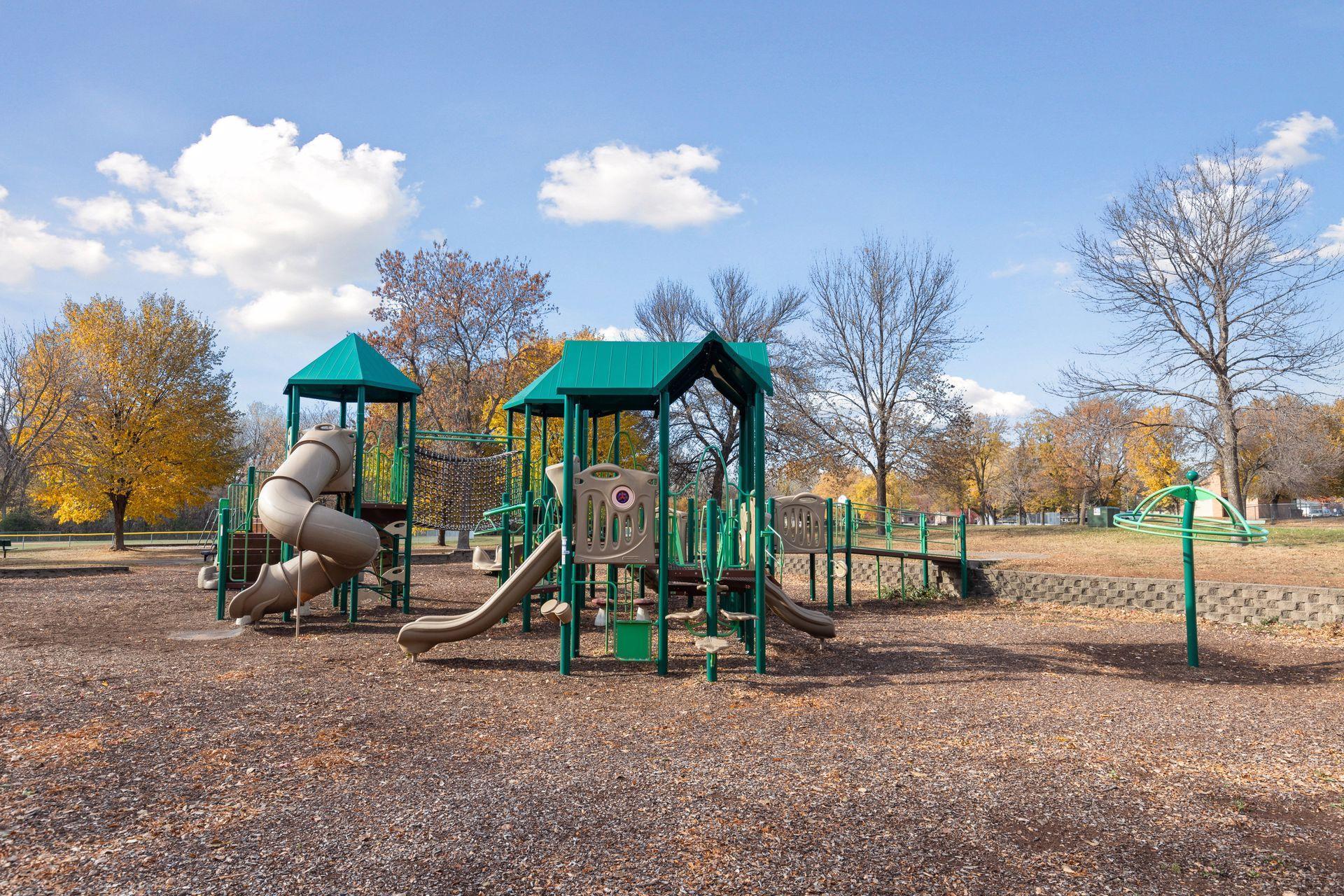 Bassett Creek Park
0.70 Miles