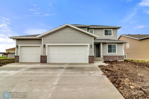 3515 18th Street S, Moorhead, MN 56560