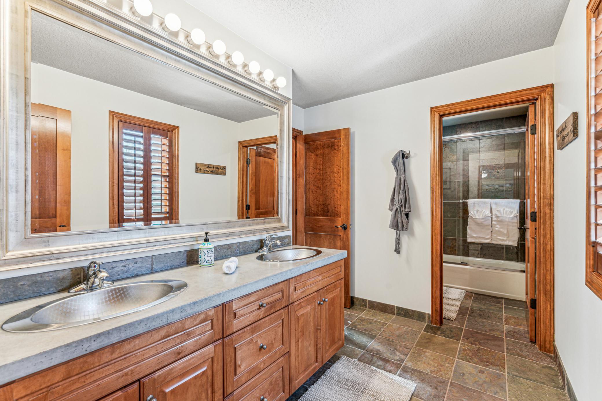 upper full private bedroom 3-4