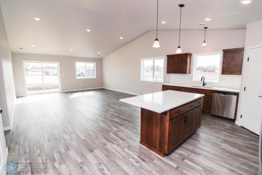 1398 Prairie Lane, Wahpeton, ND 58075