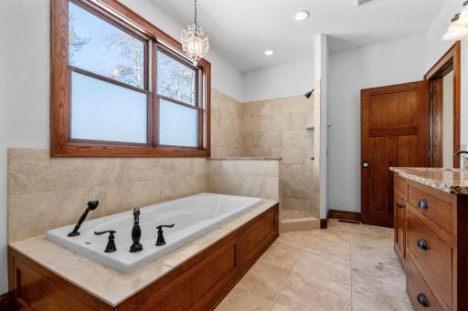 44-web-or-mls-7521 163rd Ave NW-44.jpg