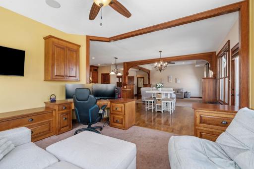 32-web-or-mls-7521 163rd Ave NW-32.jpg