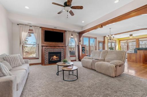 17-web-or-mls-7521 163rd Ave NW-17.jpg