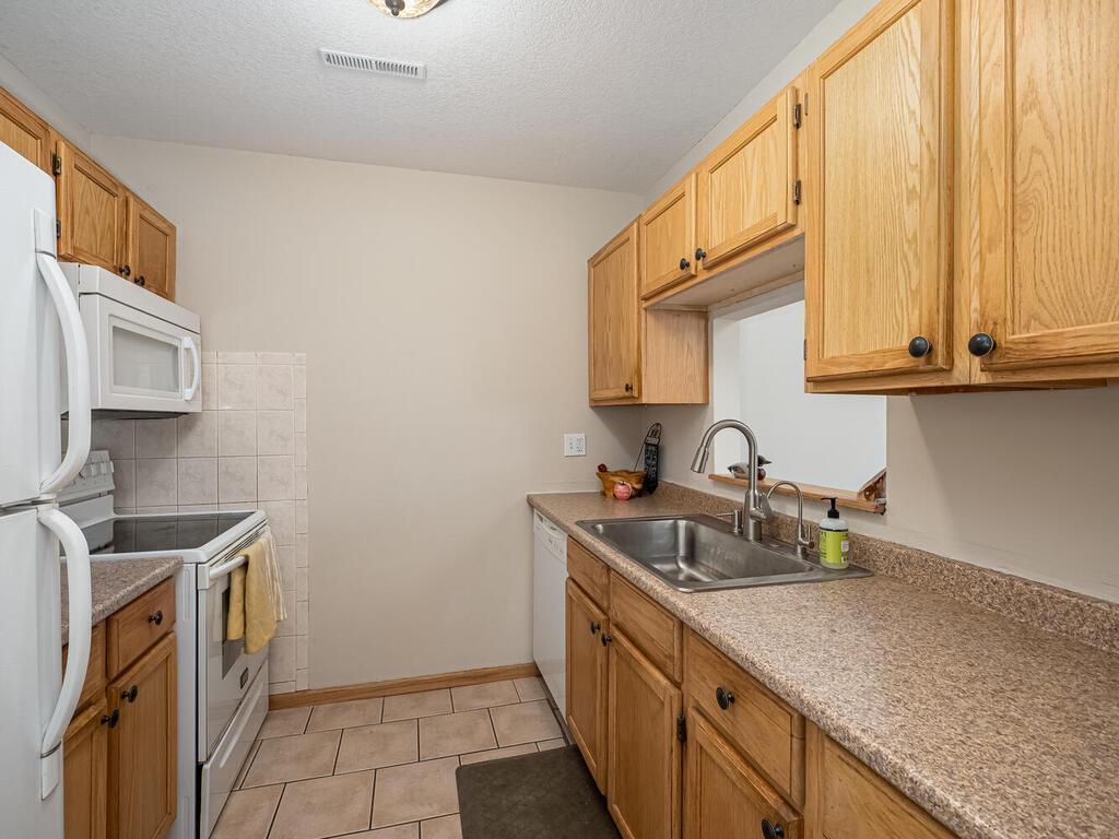 Kitchen with plenty of counter space