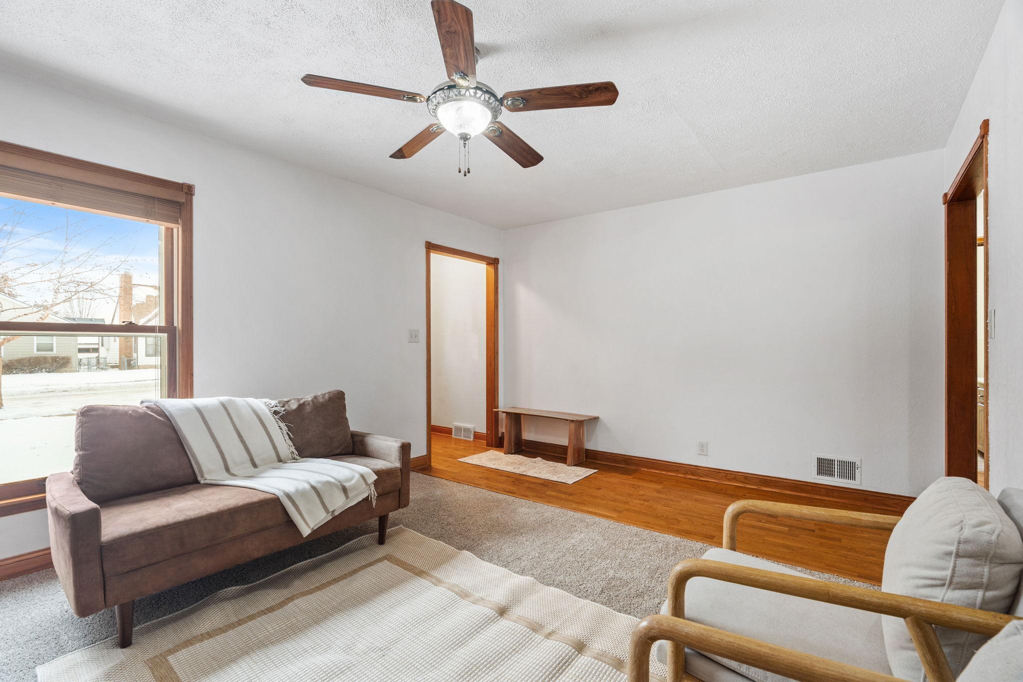 Spacious front entry