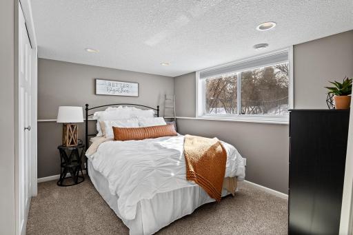 14316 Park Avenue S, Burnsville, MN 55337