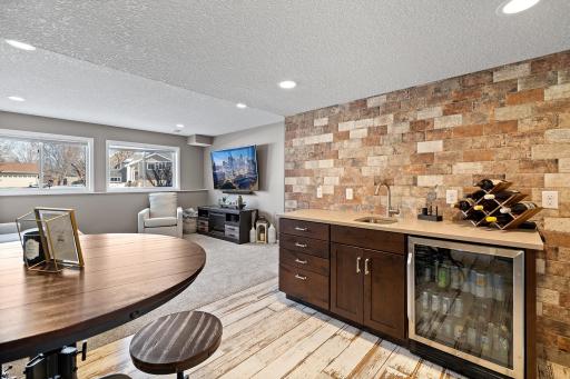 14316 Park Avenue S, Burnsville, MN 55337