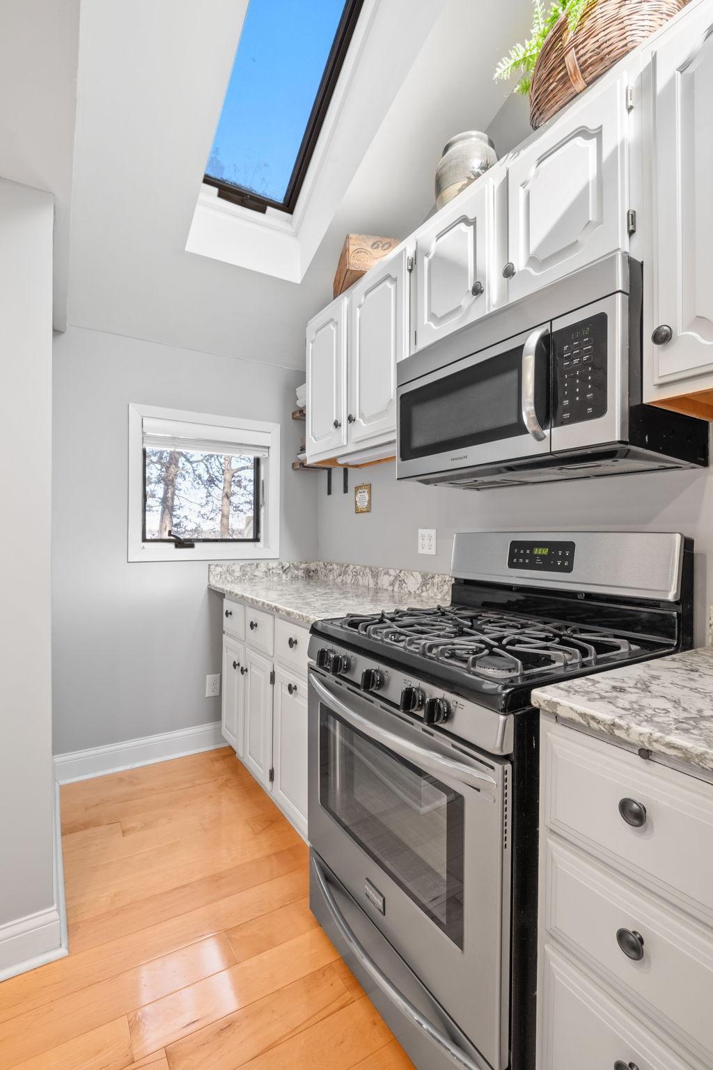 43-web-or-mls-5168 Tuxedo Blvd Interiors -13.jpg