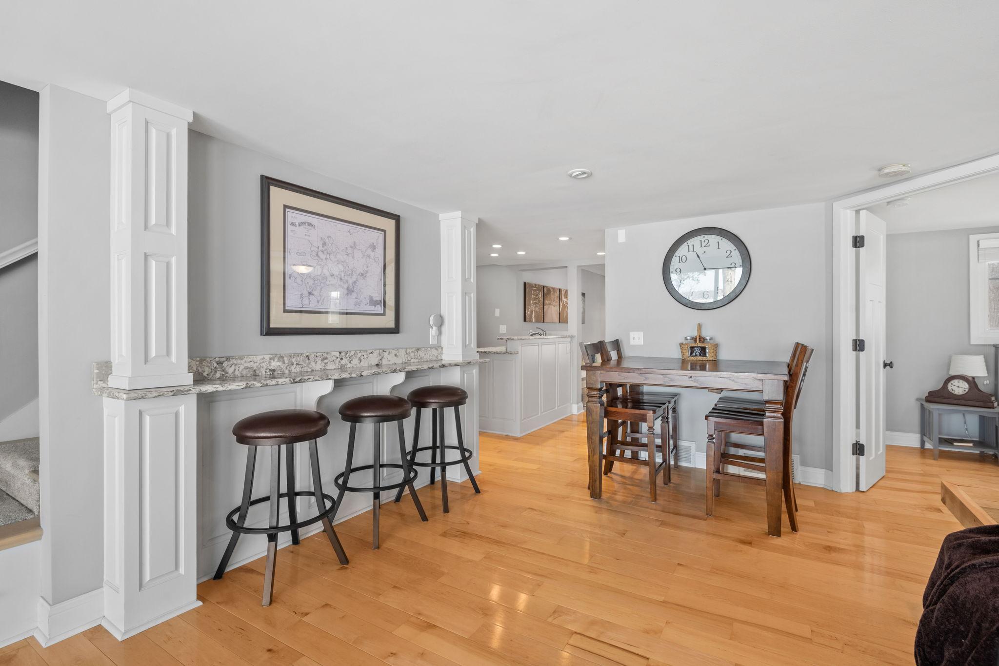 38-web-or-mls-5168 Tuxedo Blvd Interiors -8.jpg