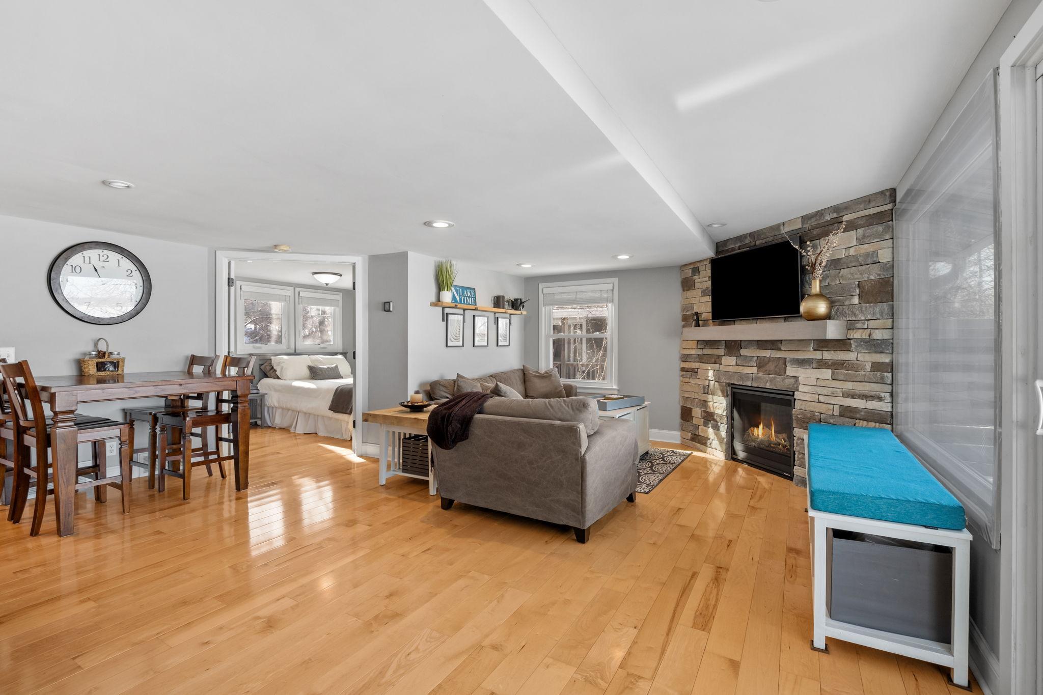 34-web-or-mls-5168 Tuxedo Blvd Interiors -4.jpg