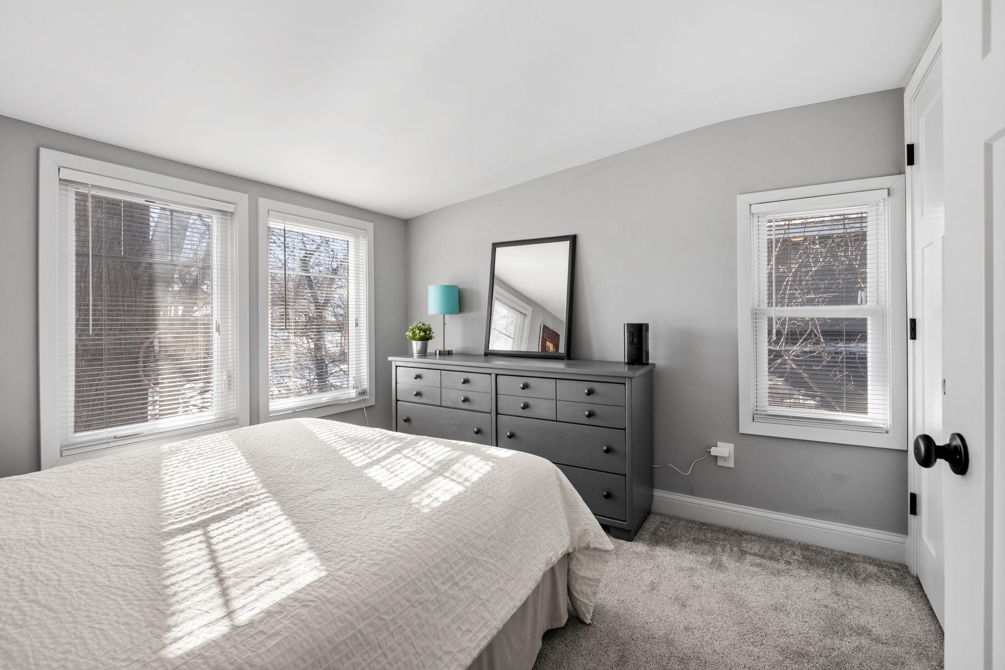 49-web-or-mls-5168 Tuxedo Blvd Interiors -19.jpg