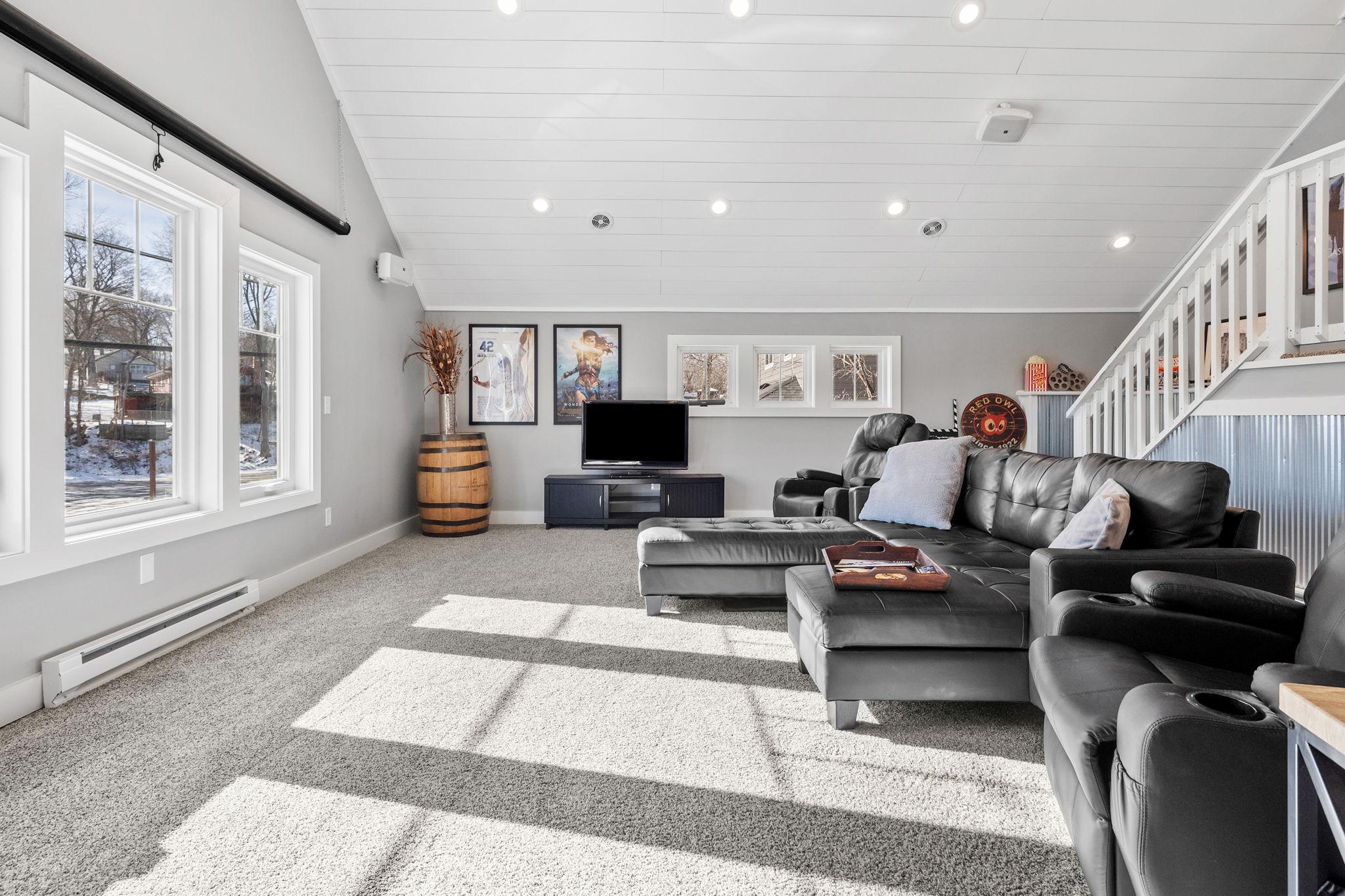61-web-or-mls-5168 Tuxedo Blvd Interiors -31.jpg