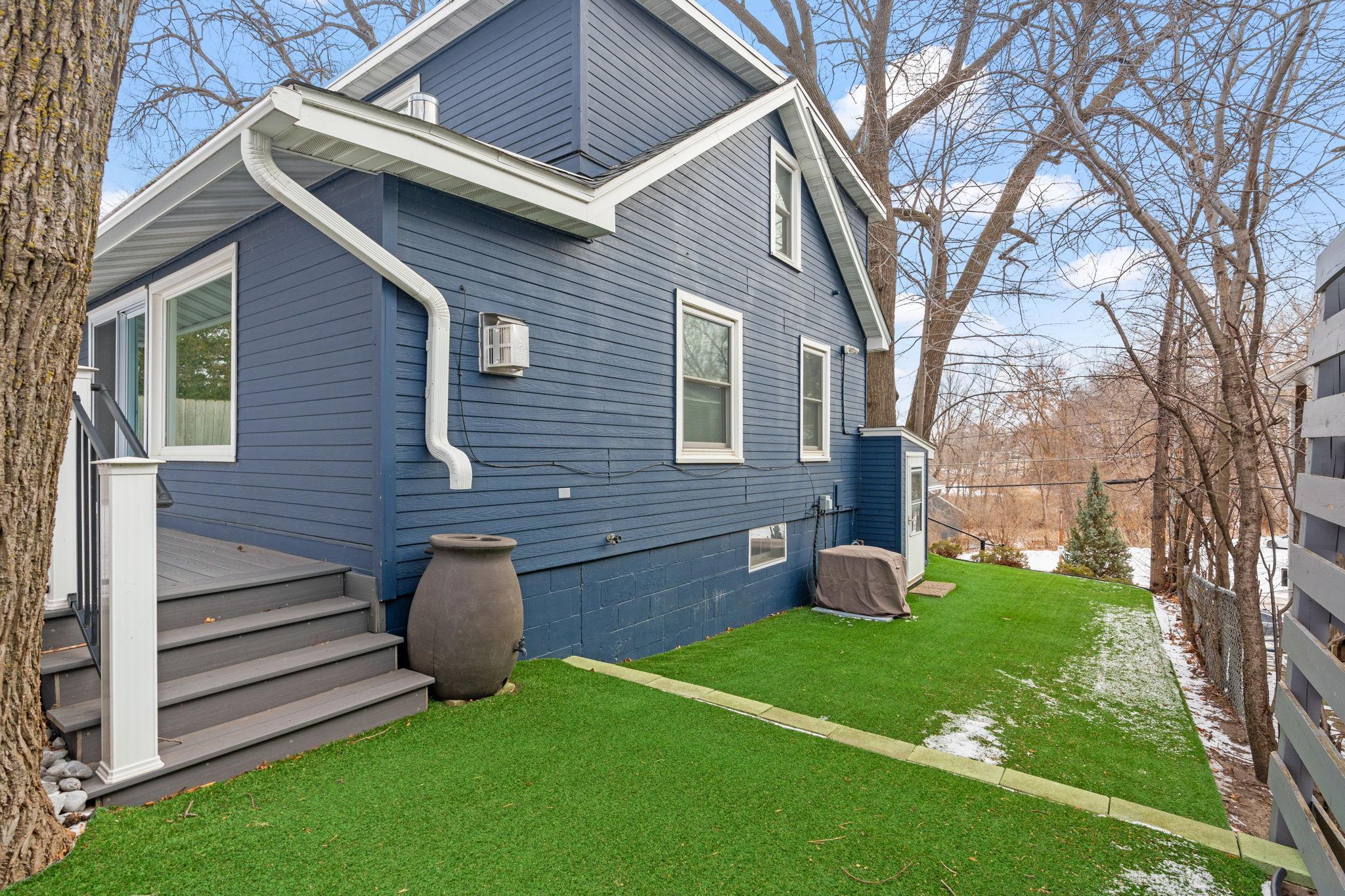 7-web-or-mls-7-print-5168 Tuxedo Blvd-7.jpg
