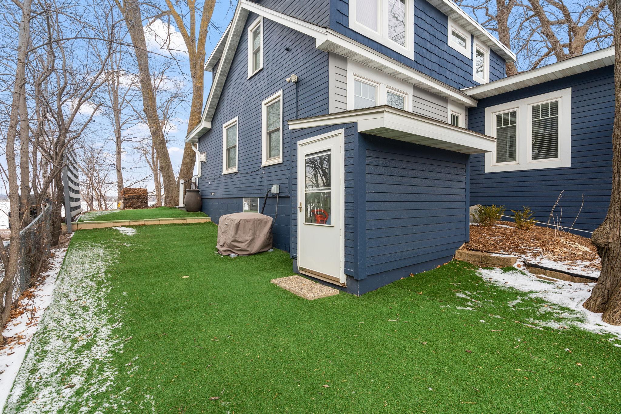 6-web-or-mls-6-print-5168 Tuxedo Blvd-6.jpg