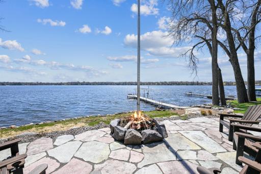 Gorgeous fire pit to soak up the sights and sounds of the lake life.