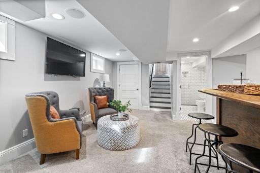 3932 Oakland Avenue S, Minneapolis, MN 55407