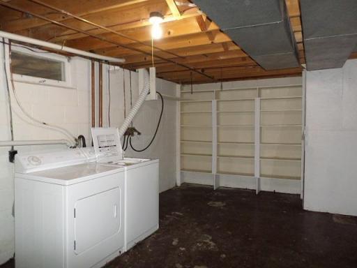 436 Maple Avenue S, Thief River Falls, MN 56701