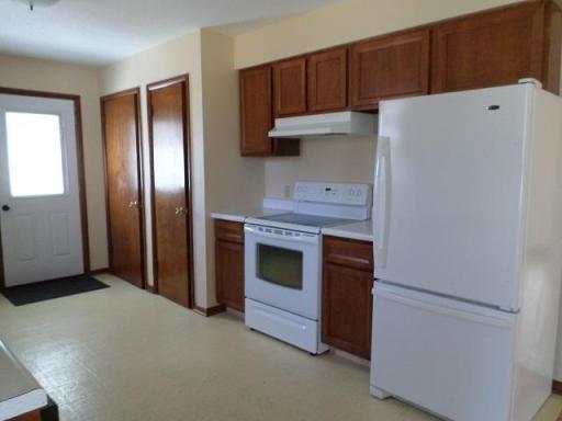 436 Maple Avenue S, Thief River Falls, MN 56701