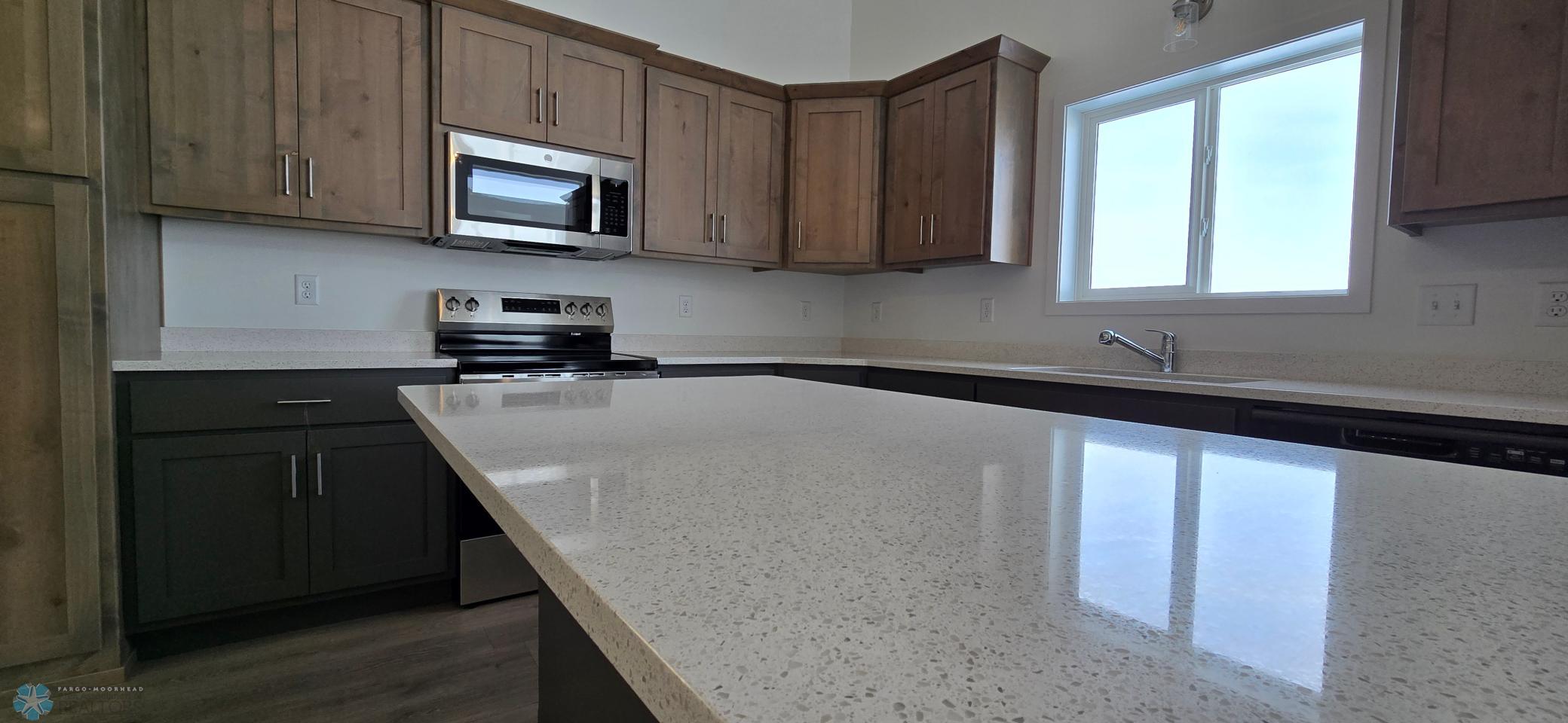 Quartz kitchen counters