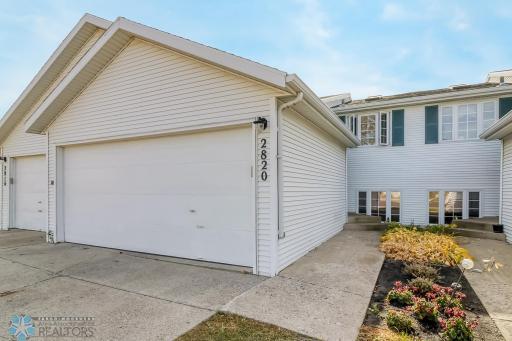 2820 35th Avenue S, Fargo, ND 58104
