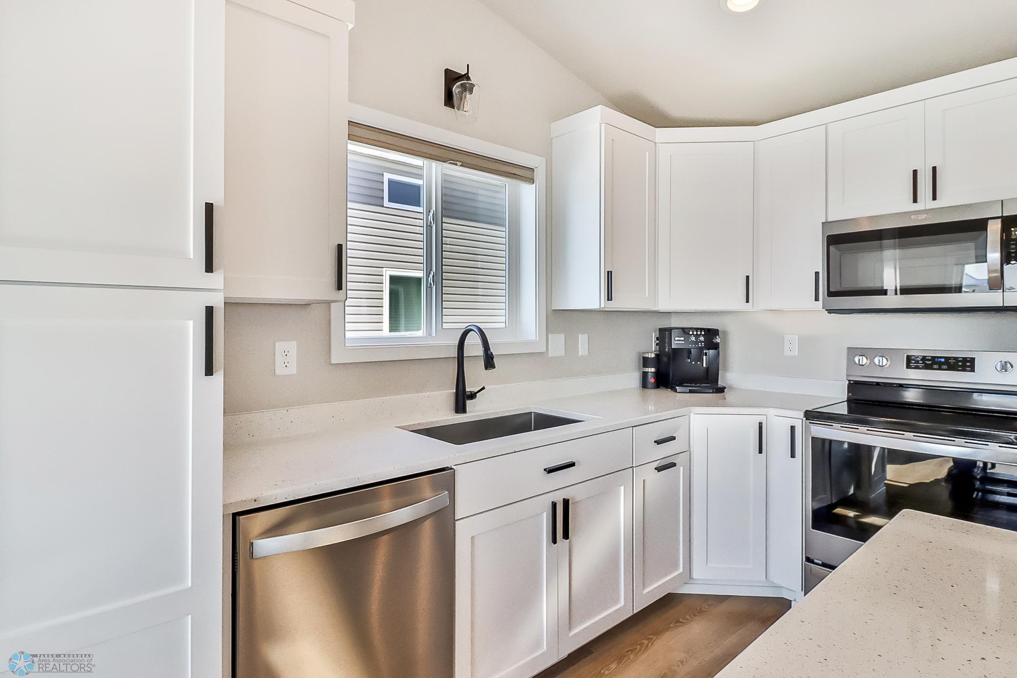 Kitchen1_5.jpg