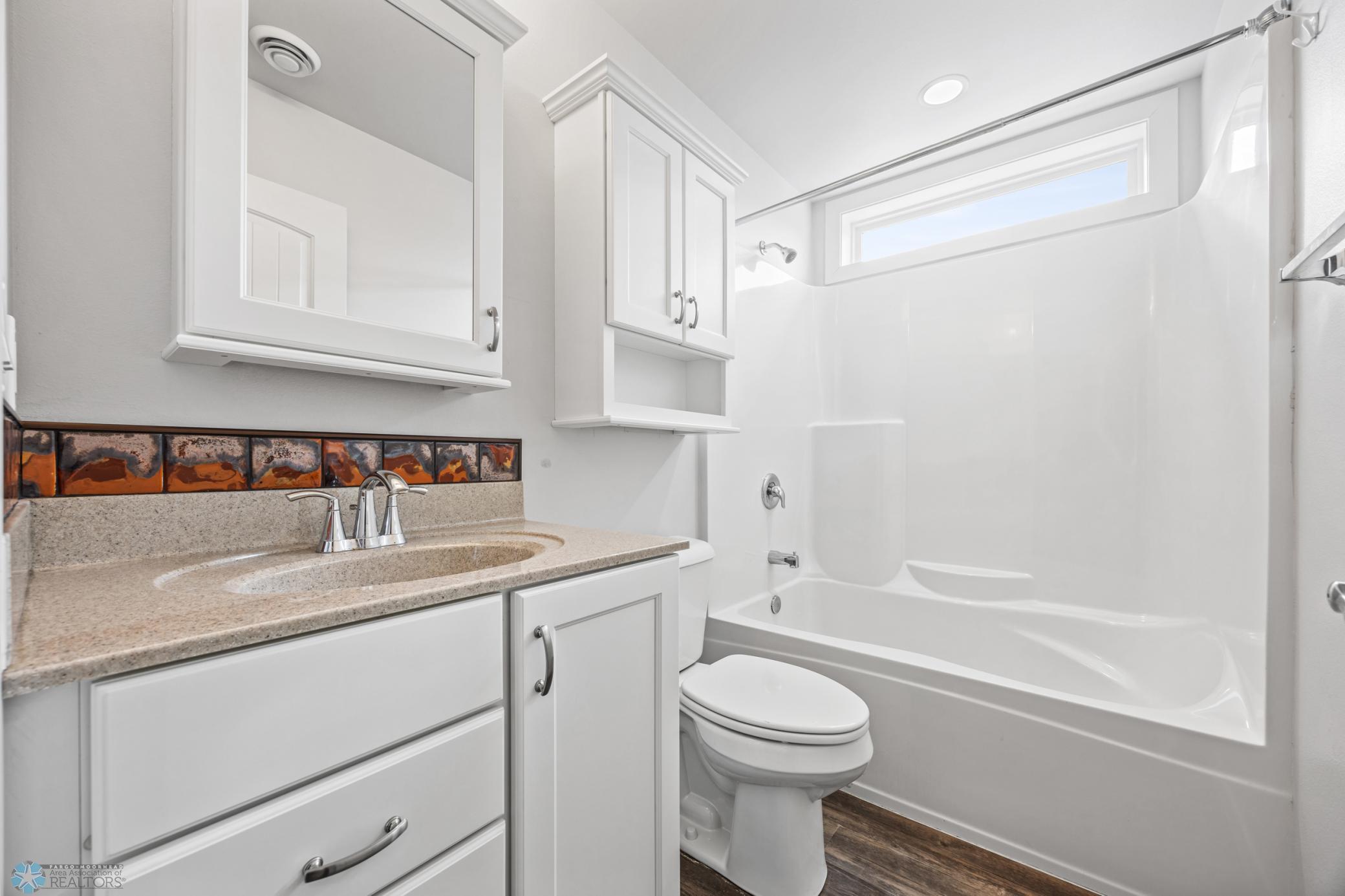 2nd Bathroom - full bath with oversized tub